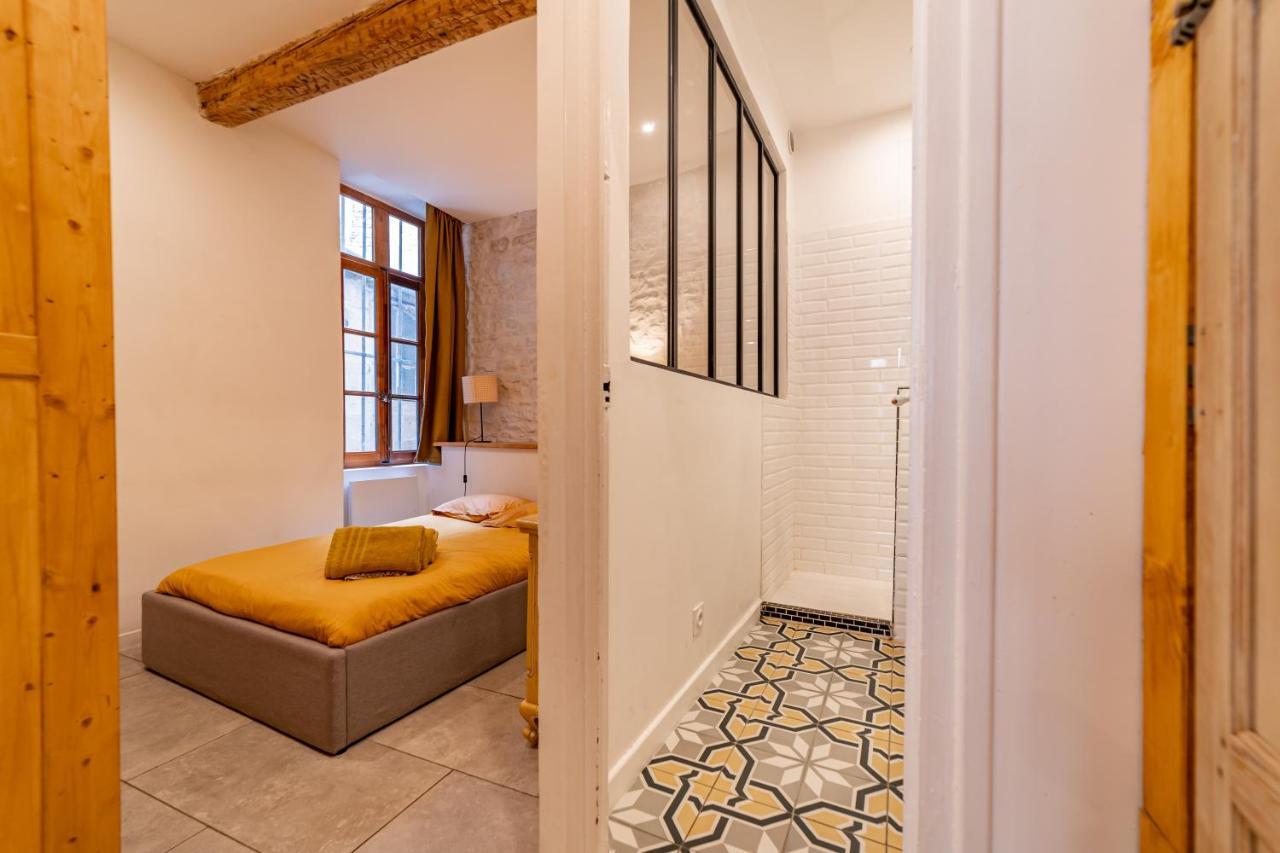 L'Elegance De La Pierre Au Pied De La Maison Carree - Une Nuit A Nîmes Exteriér fotografie
